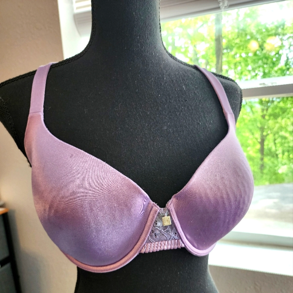 $5 Bundle Item.Liz Claiborne Convertible Straps Underwire Bra. 38D/